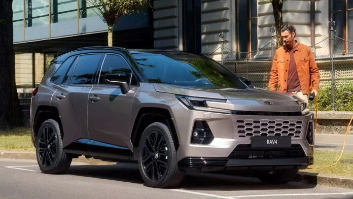 Ринок нових авто України: ТОП-10 брендів та моделей-бестселерів місяця