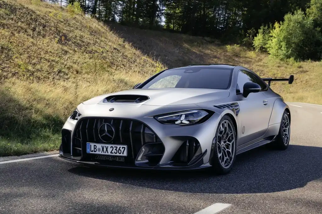 Mercedes-AMG розсекретив унікальний спорткар CLE 646 Spezialanfertigung