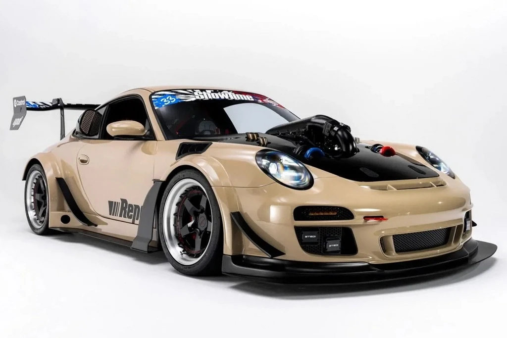 В Австралії побудували передньомоторний Porsche 911 потужністю 1200 сил