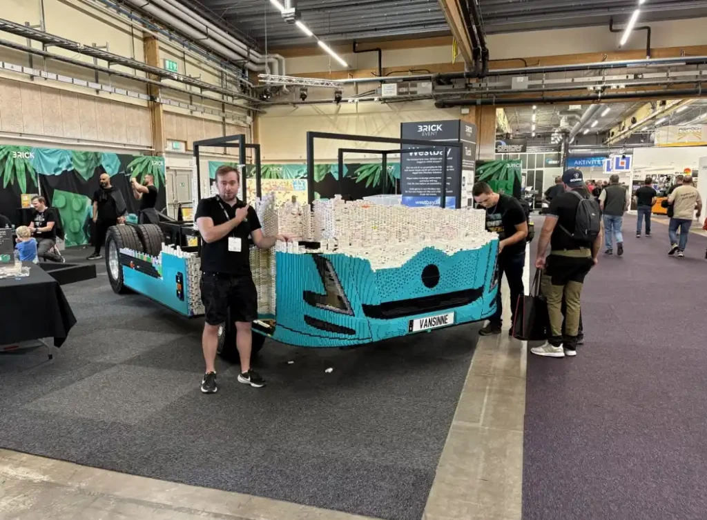Полноразмерный ходовой грузовик впервые собирут из деталей Lego